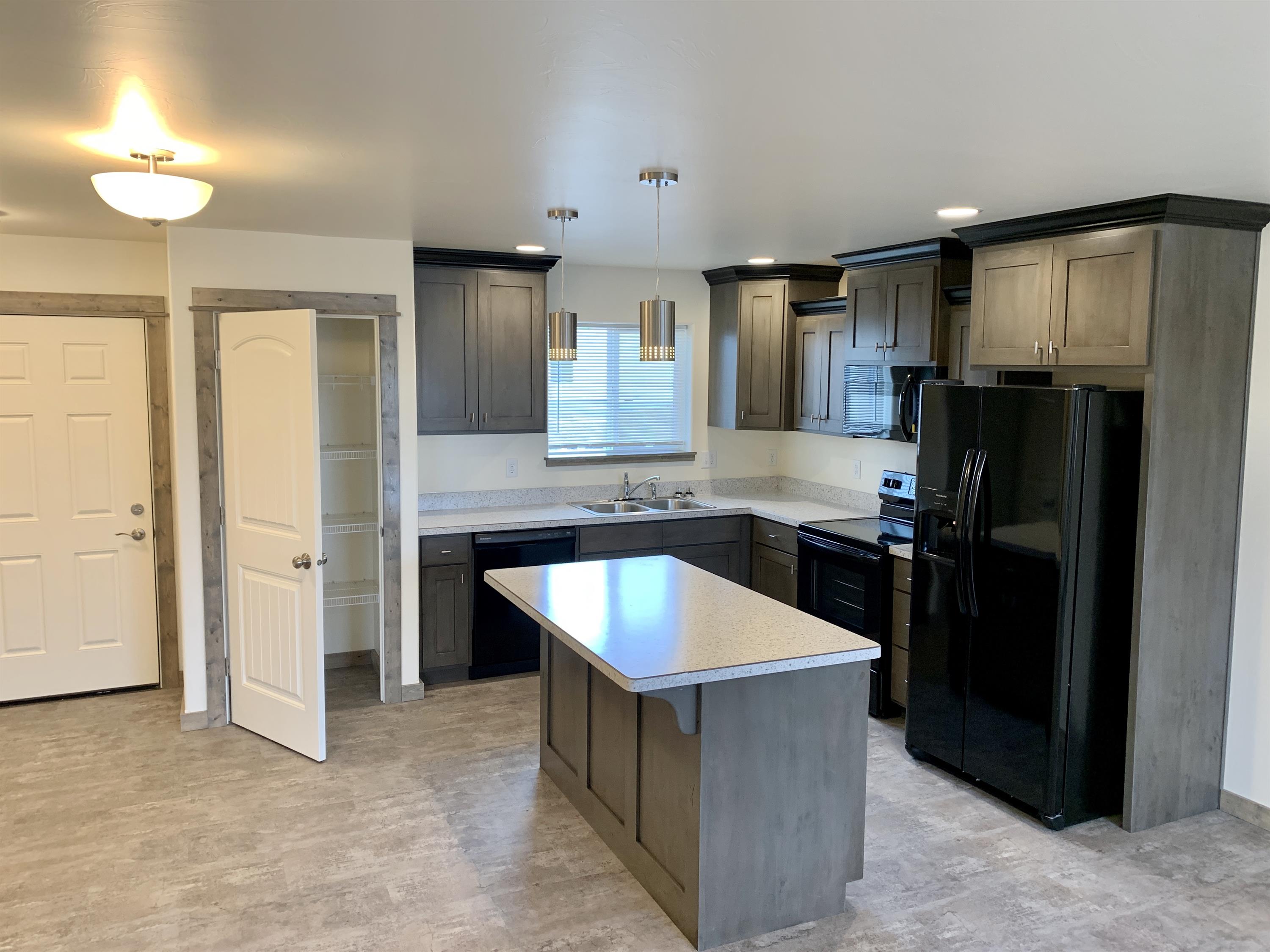 851 Gibbon Street - 4